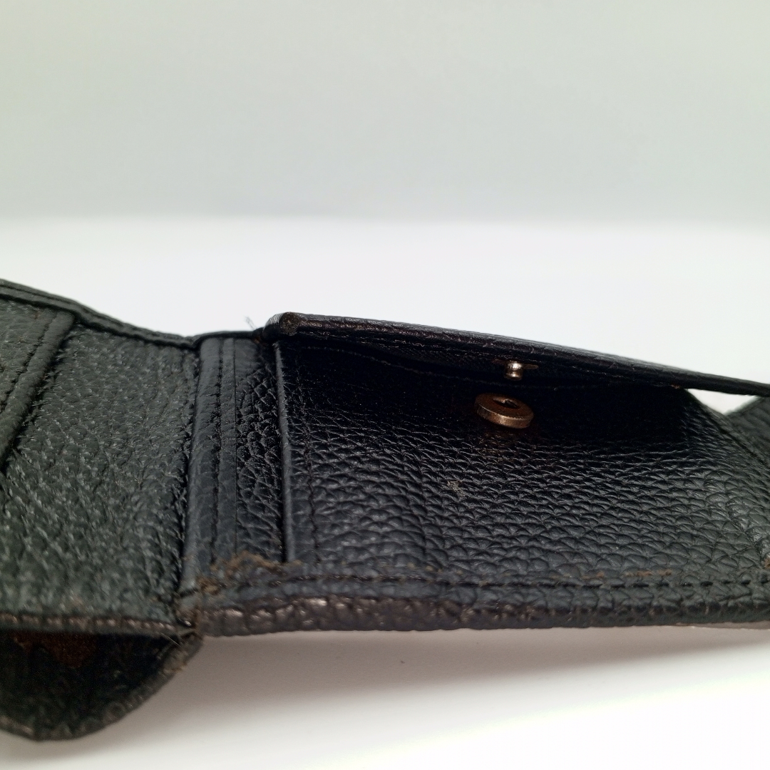 LuxeLeather Black Cow Leather Wallet | Stylish & Functional | Card Holders, Coin Pocket, Zipper Compartment | LLBF06