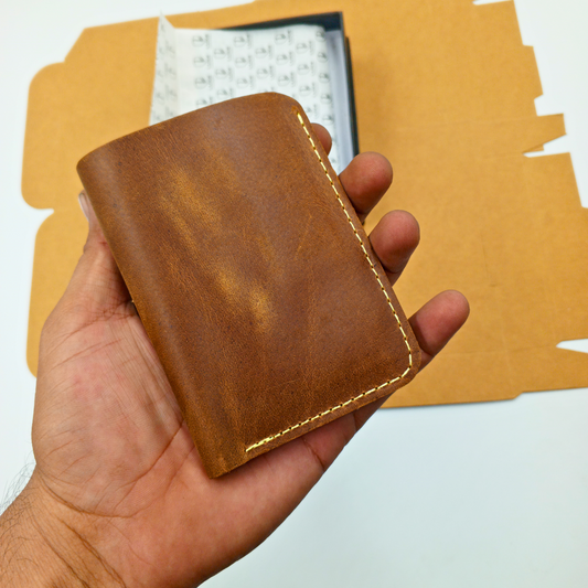 Crazy Oil PullUp Leather Wallet: Stylish and Smart | LuxeLeather | CH07